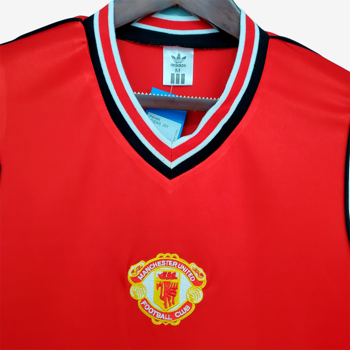 Manchester United 1985/86 Home Jersey - Retro Version - Image 2