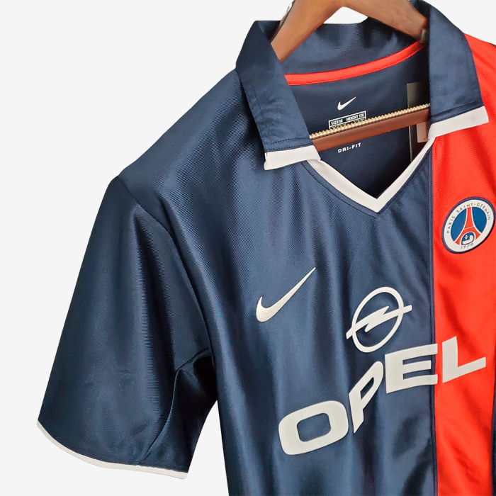 Paris Saint-Germain (PSG) 2001/02 Home Jersey – Retro Version - Image 5