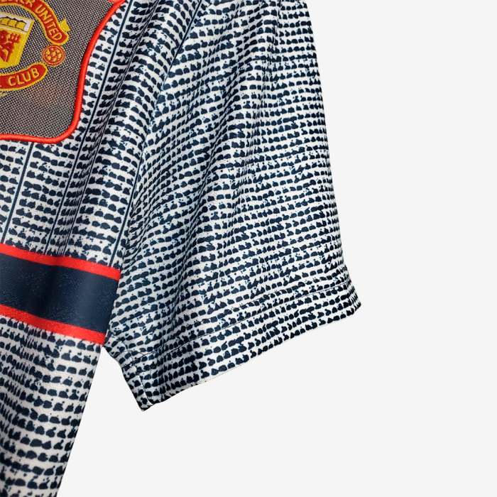 Manchester United 1995/96 Away Jersey - Retro Version - Image 2