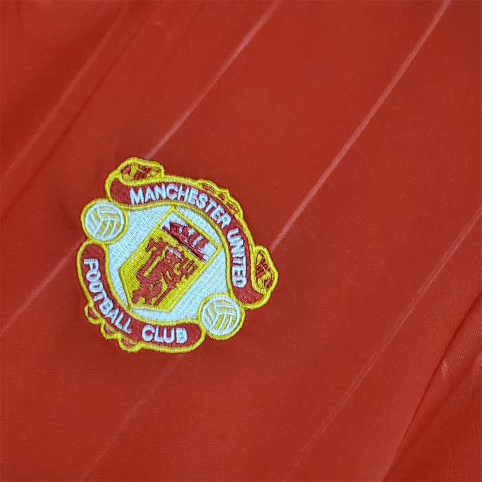 Manchester United 1983/84 Home Jersey - Retro Version - Image 6