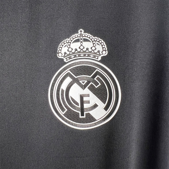 Real Madrid 2016/17 Third Jersey – Retro Version - Image 2