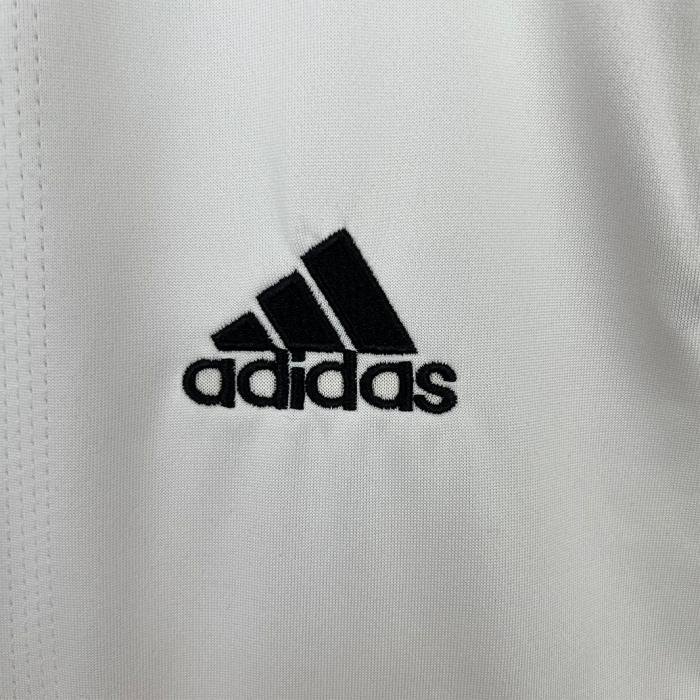 Real Madrid 2003/04 Home Jersey – Retro Version - Image 2