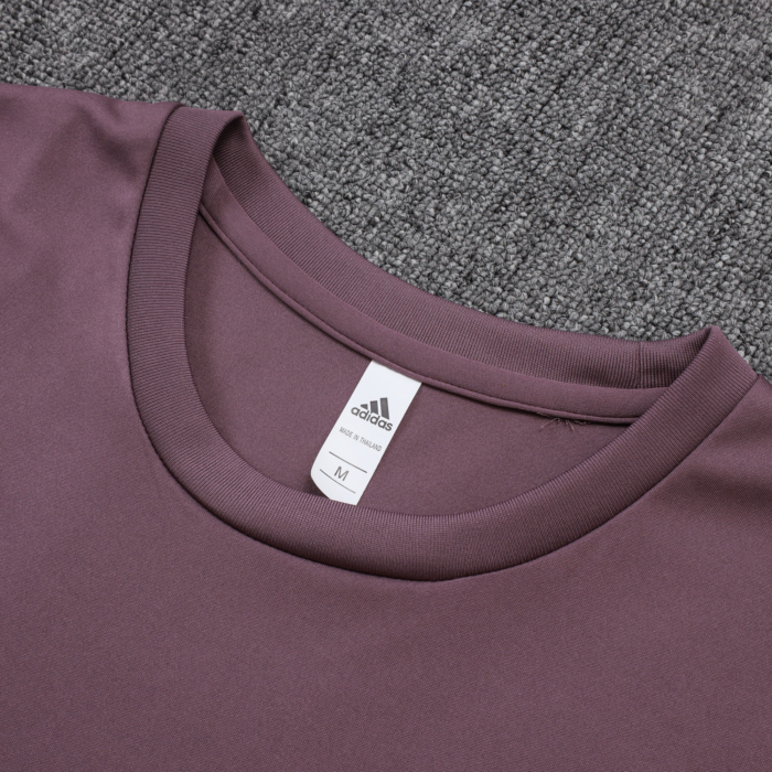 Manchester United 2025/26 Kit Training - Image 10