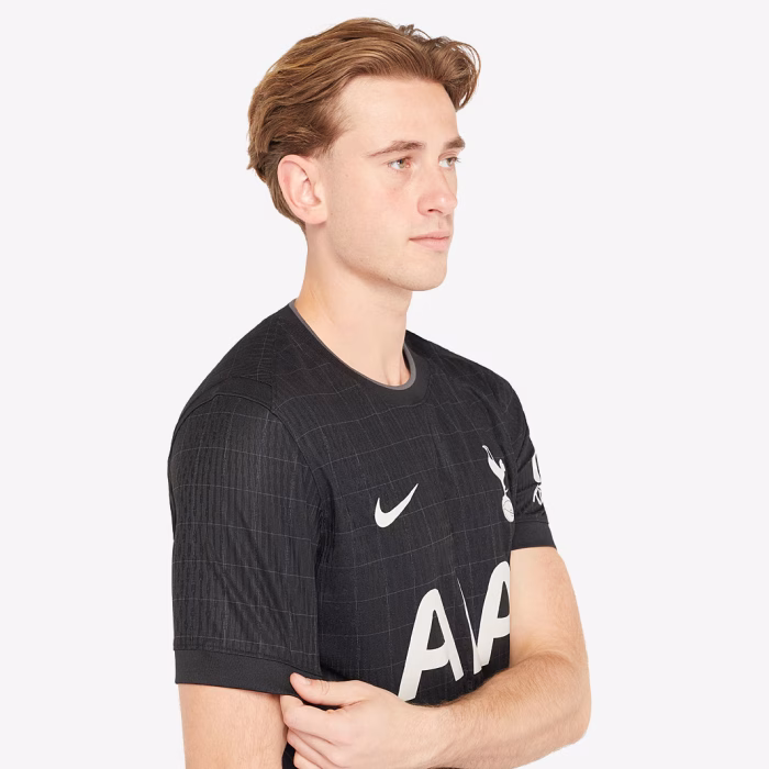 Tottenham 2025/26 Away Jersey - Player Version - Image 6