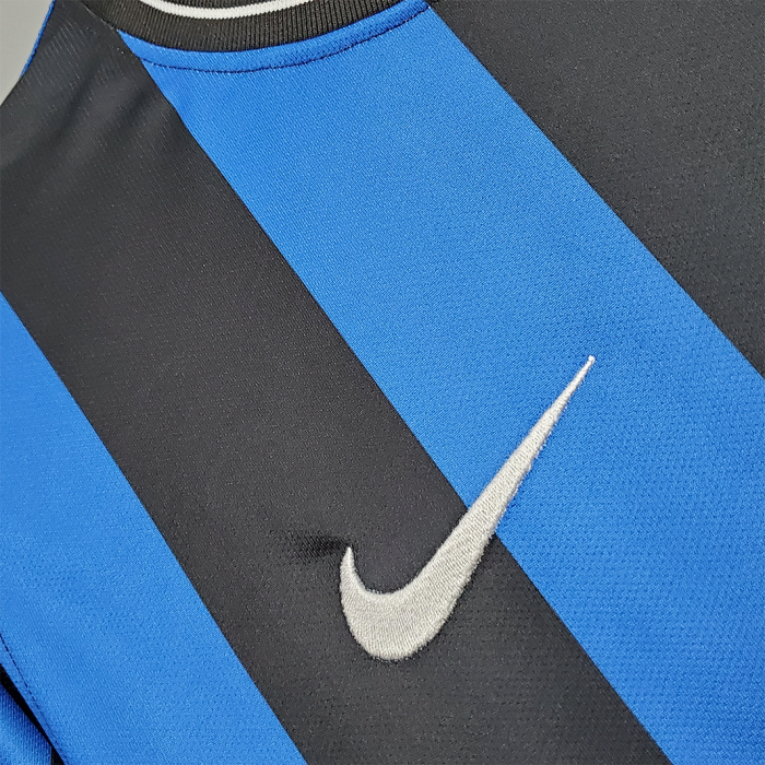 Inter Milan 2010/11 Home Jersey - Retro Version - Image 2