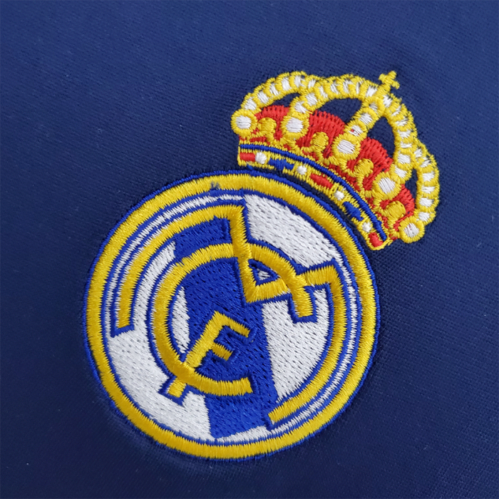 Real Madrid 2005/06 Third Jersey – Retro Version - Image 3