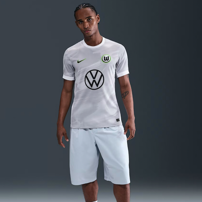 Wolfsburg 2025/26 Away Jersey – Fan Version - Image 1