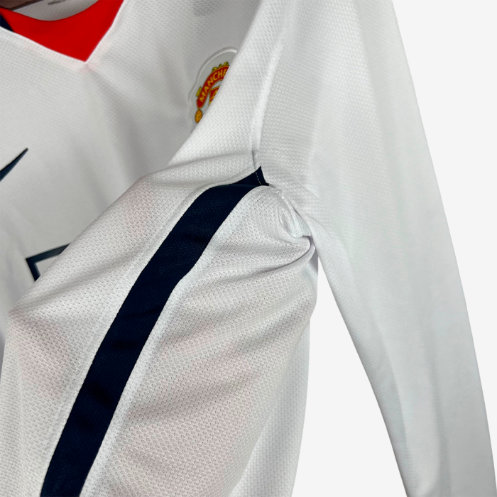 Manchester United 2007/08 Away Jersey Long Sleeve – Retro Version - Image 3