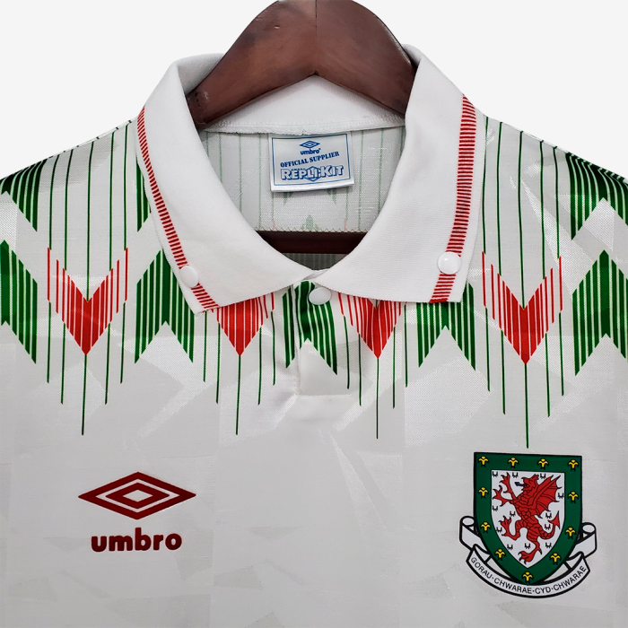 Wales 1990/92 Away Jersey – Retro Version - Image 3