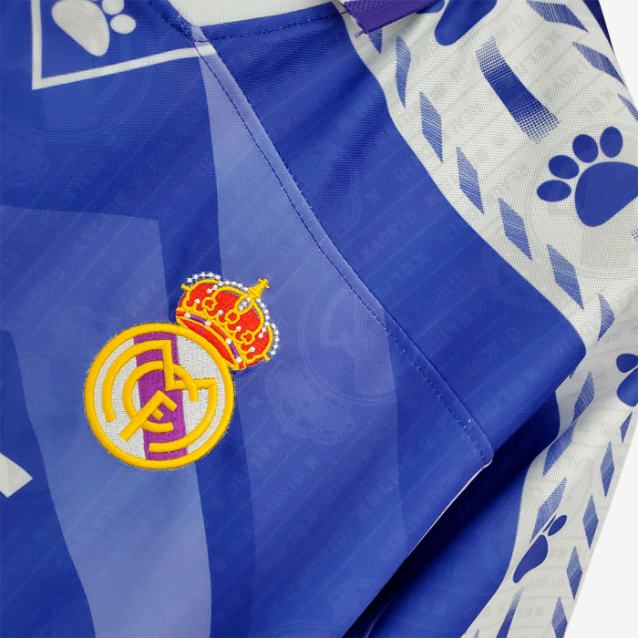 Real Madrid 1996/97 Away Jersey – Retro Version - Image 3
