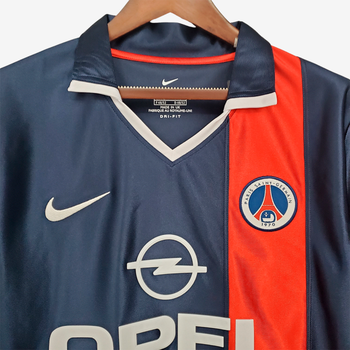 Paris Saint-Germain (PSG) 2001/02 Home Jersey – Retro Version - Image 6
