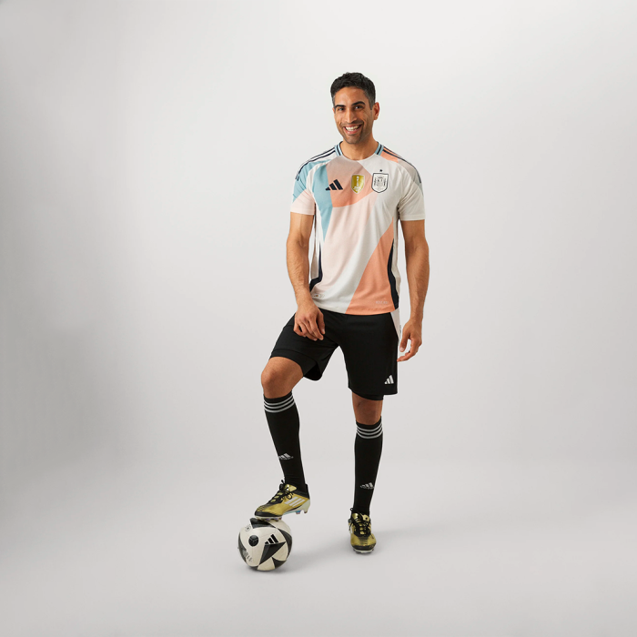 Spain 2025 Away Jersey - Fan Version - Image 3