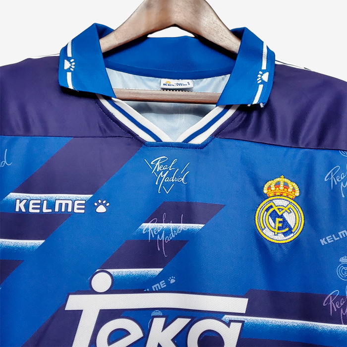 Real Madrid 1994/96 Home Jersey - Retro Version - Image 4