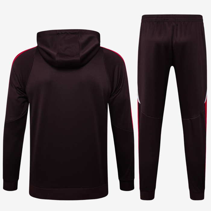Bayern Munich 2024/25 Tracksuit - Image 7