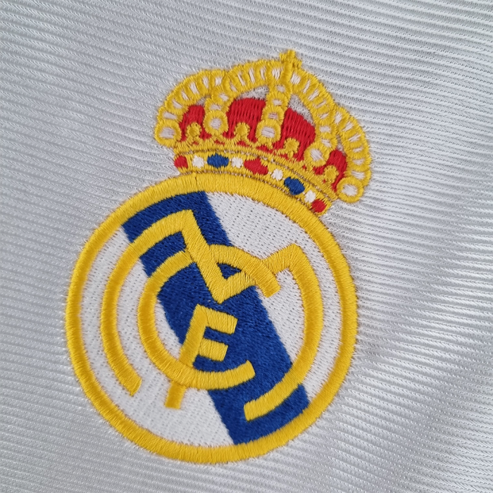 Real Madrid 2000/01 Home Jersey – Retro Version - Image 4