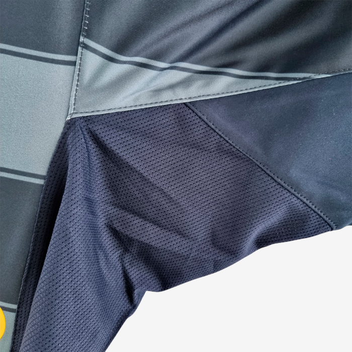 Inter Milan 2004/05 Third Jersey – Retro Version - Image 4