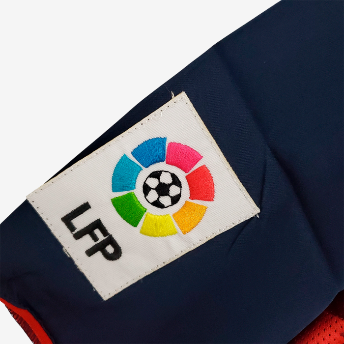 Barcelona 2003/04 Home Jersey – Retro Version - Image 4