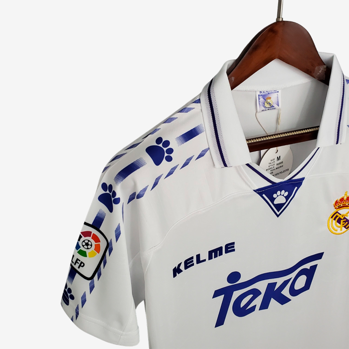 Real Madrid 1996/97 Home Jersey – Retro Version - Image 4