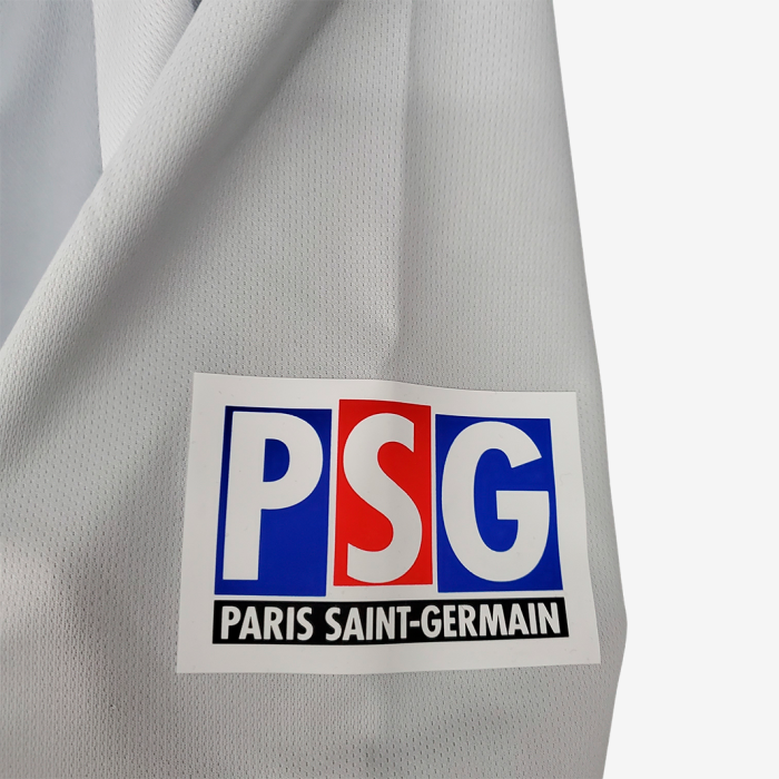 Paris Saint-Germain (PSG) 2001/02 Away Jersey – Retro Version - Image 4