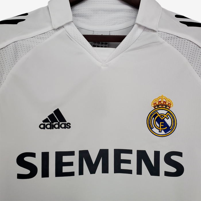 Real Madrid 2005/06 Home Jersey Long Sleeve – Retro Version - Image 4