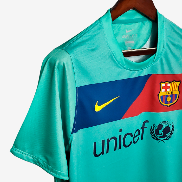 Barcelona 2010/11 Away Jersey - Retro Version - Image 5
