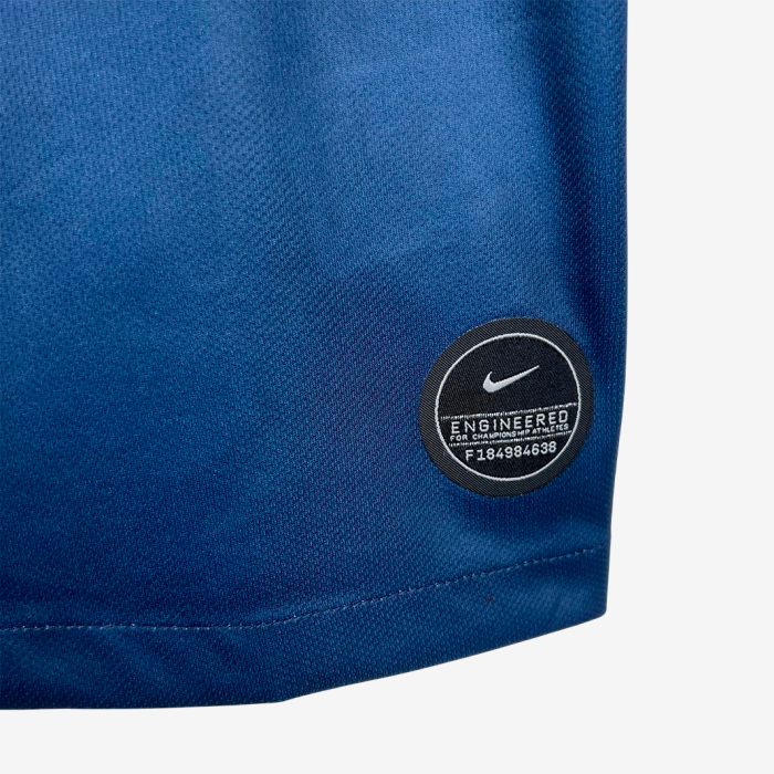 Paris Saint-Germain (PSG) 2019/20 Home Jersey – Retro Version - Image 4