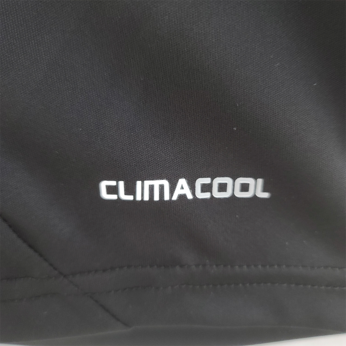 Real Madrid 2011/12 Goalkeeper Jersey – Retro Version - Image 4