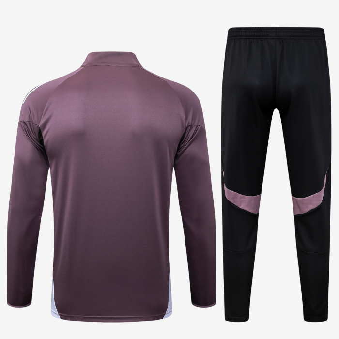 Manchester United 2025/26 Tracksuit - Image 3