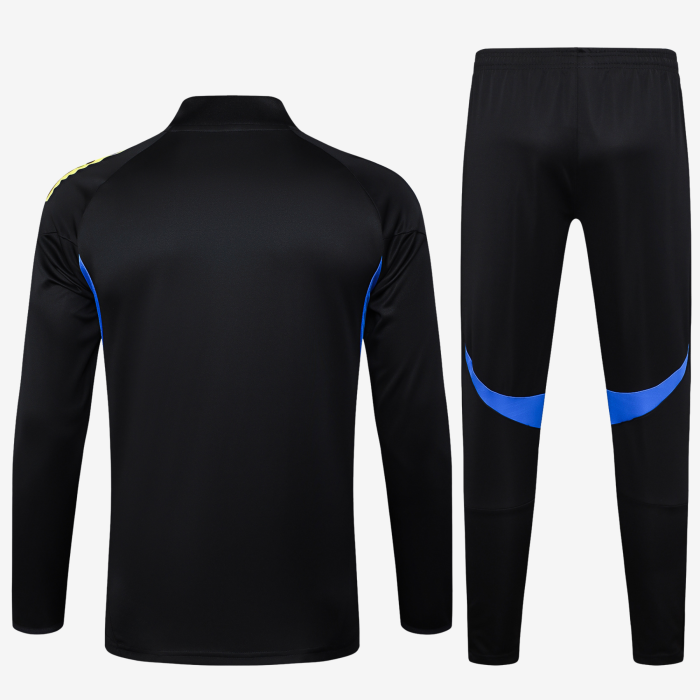 Manchester United 2025/26 Tracksuit - Image 3