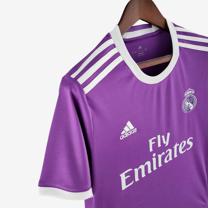 Real Madrid 2016/17 Away Jersey – Retro Version - Image 4