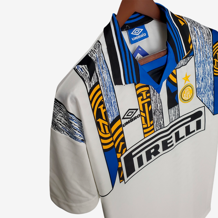 Inter Milan 1996/97 Away Jersey – Retro Version - Image 6