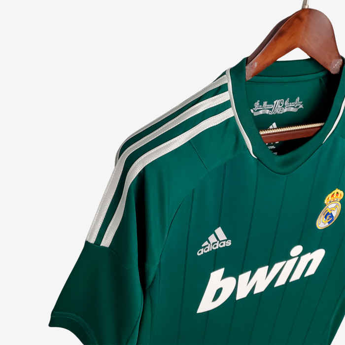 Real Madrid 2012/13 Third Jersey – Retro Version - Image 5