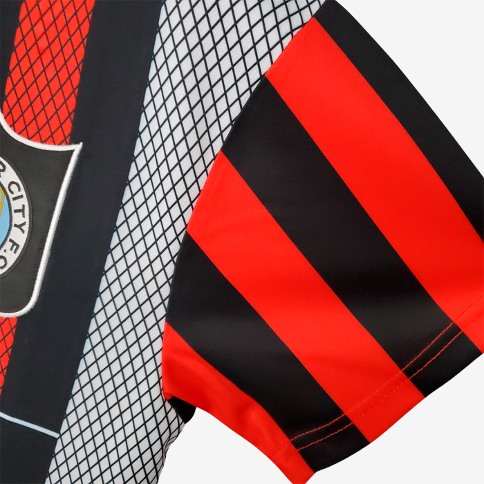 Manchester City 1994/96 Away Jersey – Retro Version - Image 5