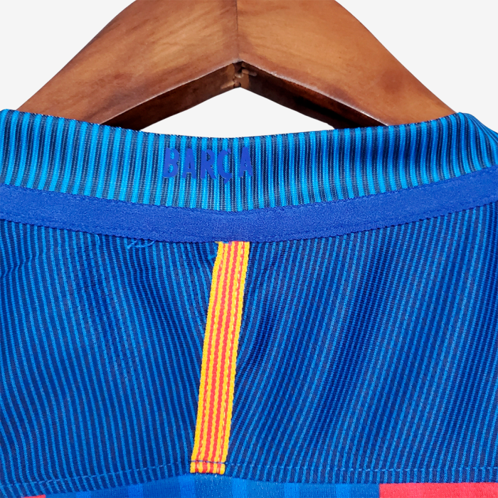Barcelona 2016/17 Home Jersey – Retro Version - Image 5