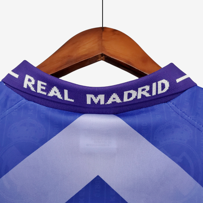 Real Madrid 1996/97 Away Jersey – Retro Version - Image 5
