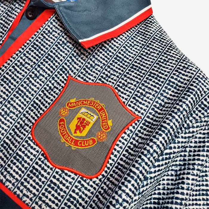 Manchester United 1995/96 Away Jersey - Retro Version - Image 5