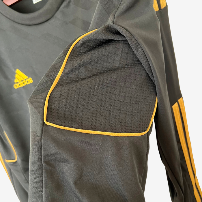 Real Madrid 2011/12 Away Jersey Long Sleeve – Retro Version - Image 5