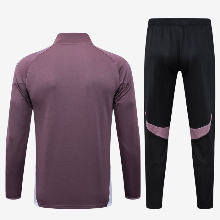 Manchester United 2025/26 Tracksuit - Image 4