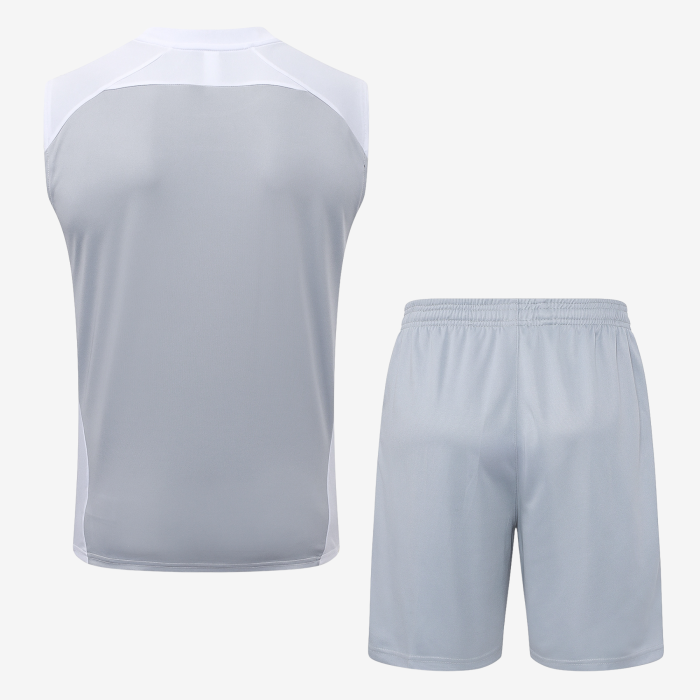Real Madrid 2025/26 Kit Training - Image 4