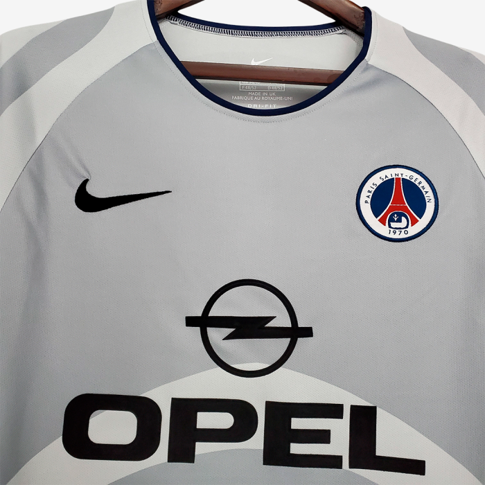 Paris Saint-Germain (PSG) 2001/02 Away Jersey – Retro Version - Image 6
