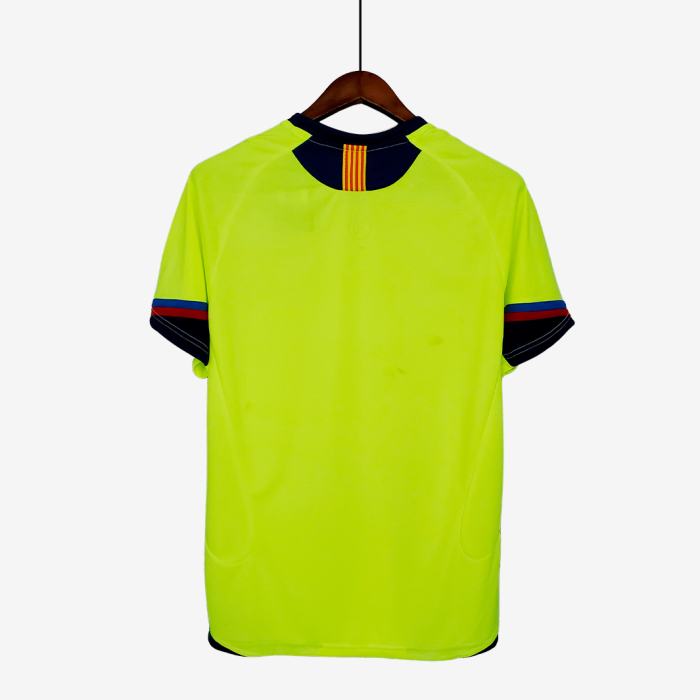 Barcelona 2005/06 Away Jersey – Retro Version - Image 6