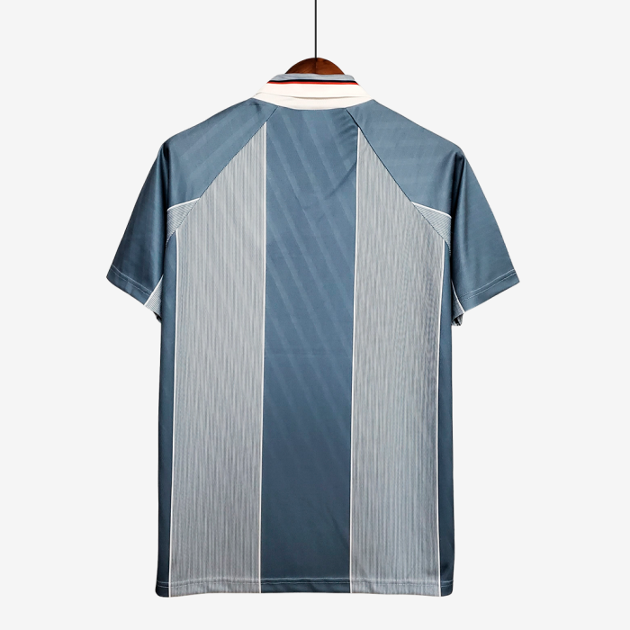 England 1996 Away Jersey - Retro Version - Image 6