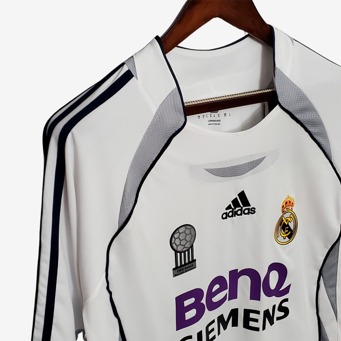 Real Madrid 2006/07 Home Jersey Long Sleeve - Retro Version - Image 7