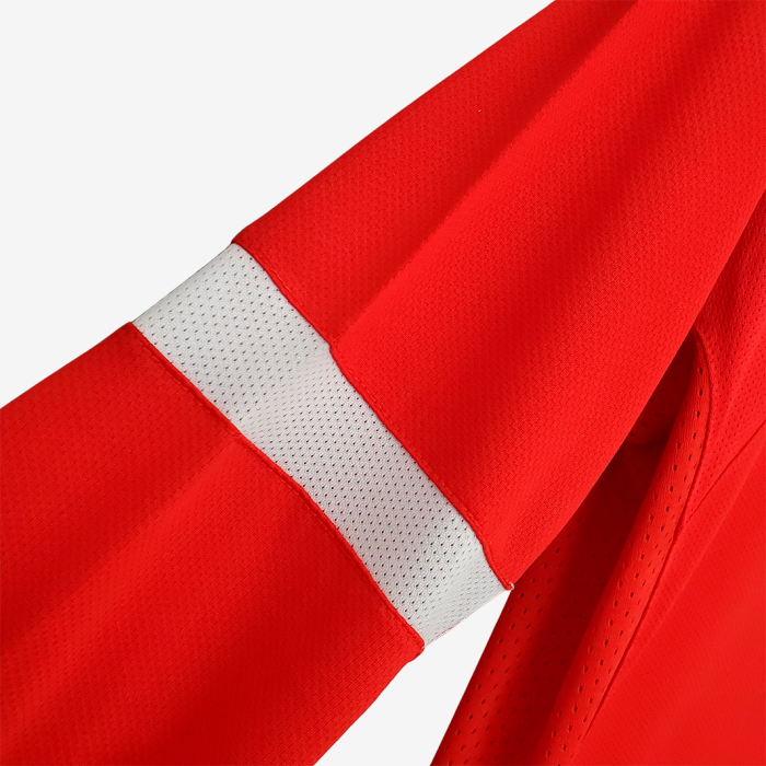 Manchester United 2004/06 Home Jersey Long Sleeve – Retro Version - Image 7