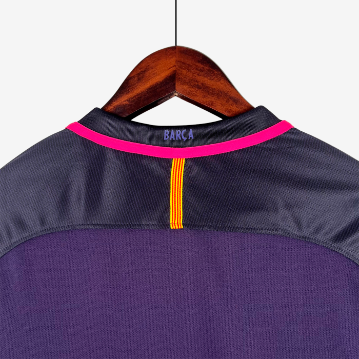 Barcelona 2016/17 Away Jersey – Retro Version - Image 7