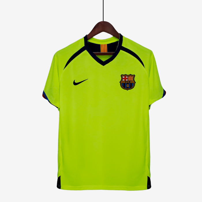 Barcelona 2005/06 Away Jersey – Retro Version - Image 1