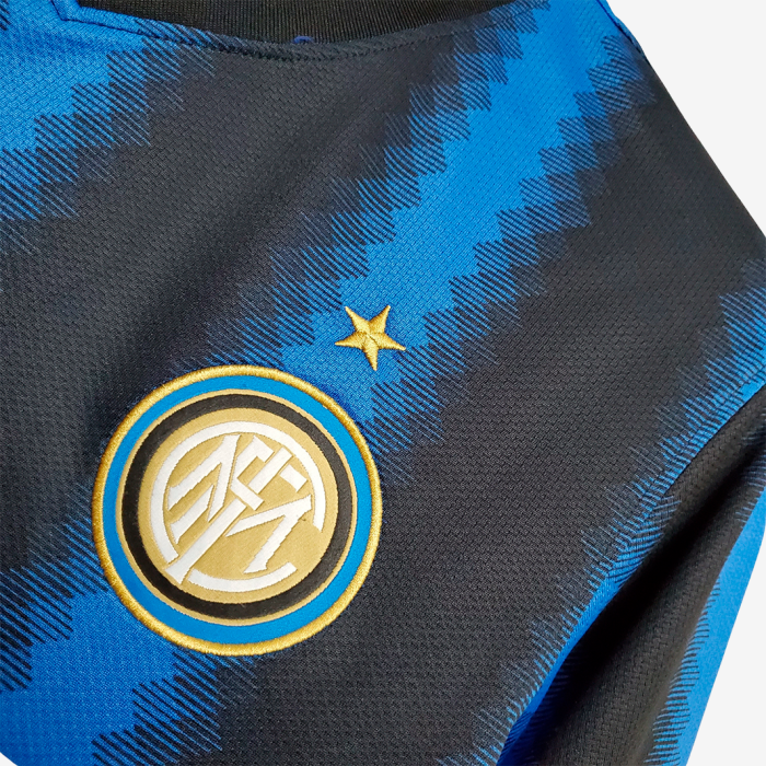 Inter Milan 2010/11 Home Jersey - Retro Version - Image 8