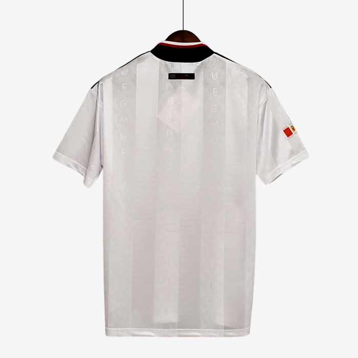 Manchester United 1997/98 Away Jersey - Retro Version - Image 2