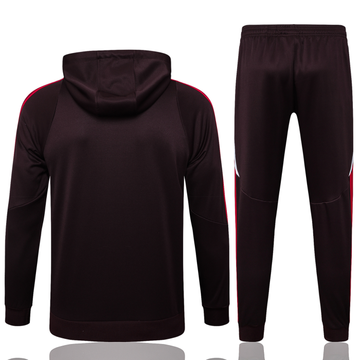 Bayern Munich 2024/25 Tracksuit - Image 6