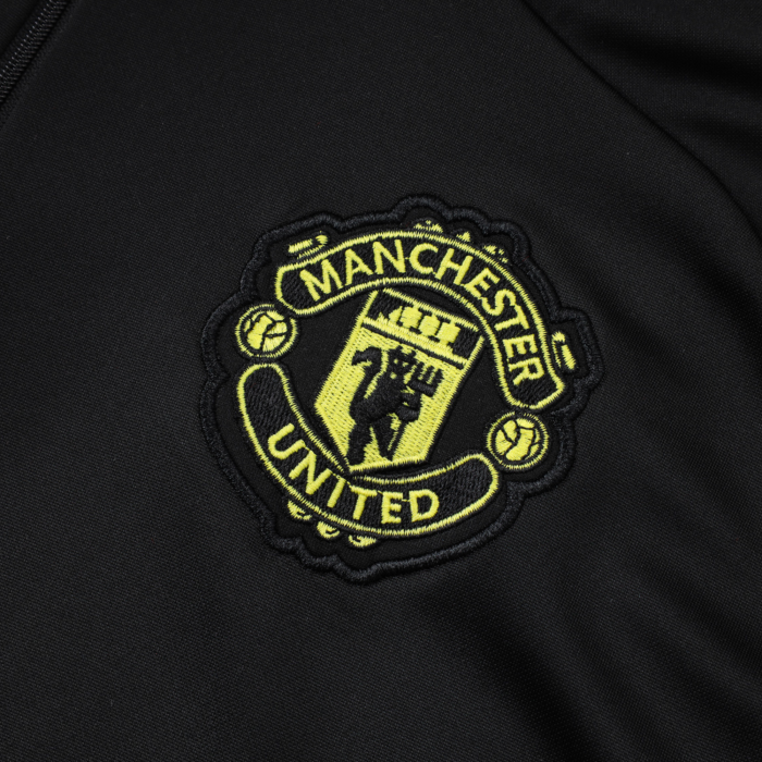 Manchester United 2025/26 Tracksuit - Image 6